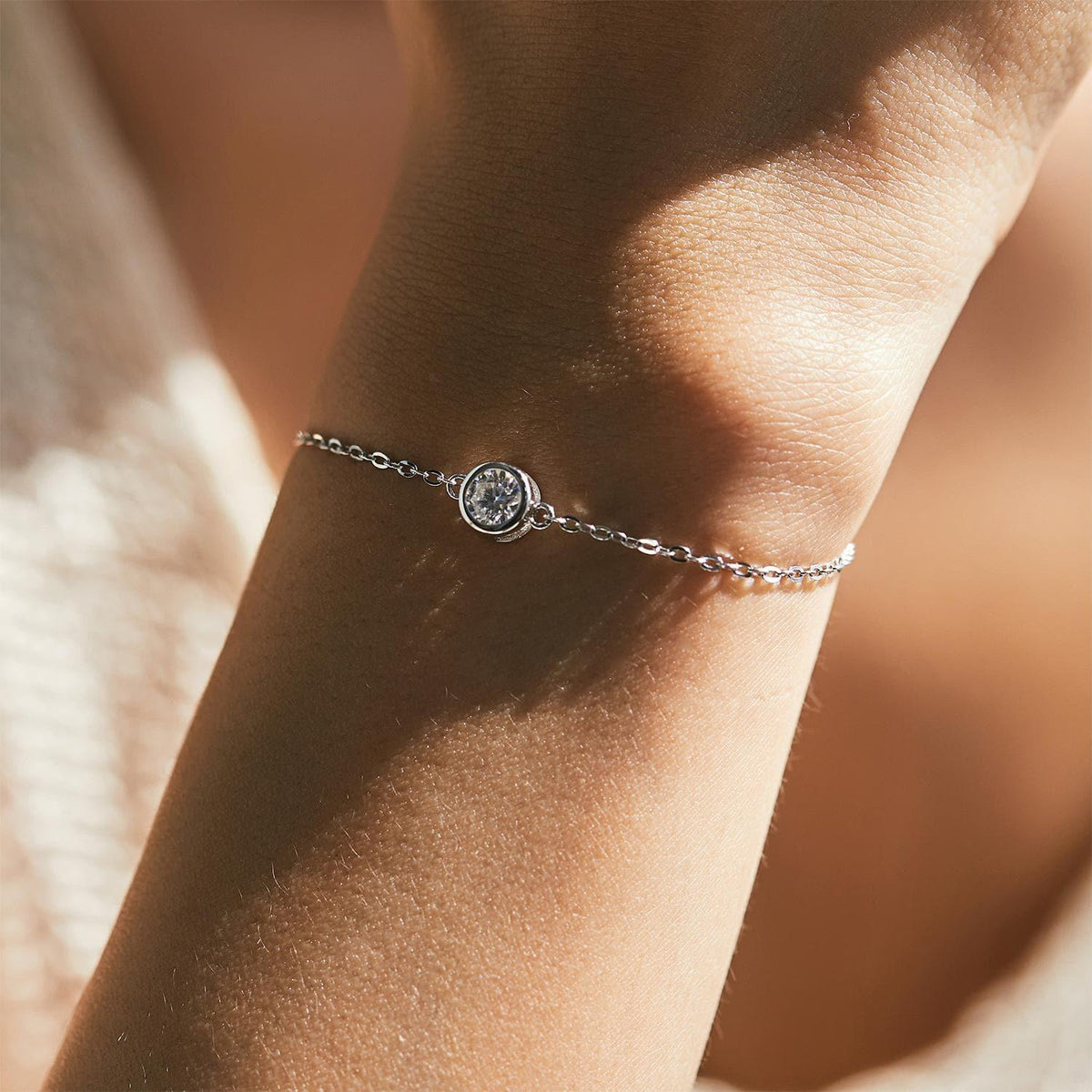 Solarii Moissanite 1.0ct Round Cut 925 Sterling Silver Bracelet