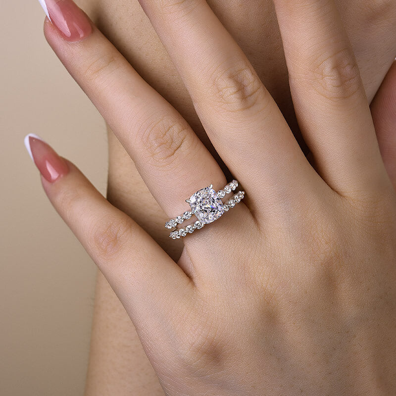 Exquisite 2.0ct Cushion Cut Wedding Ring Set In Sterling Silver