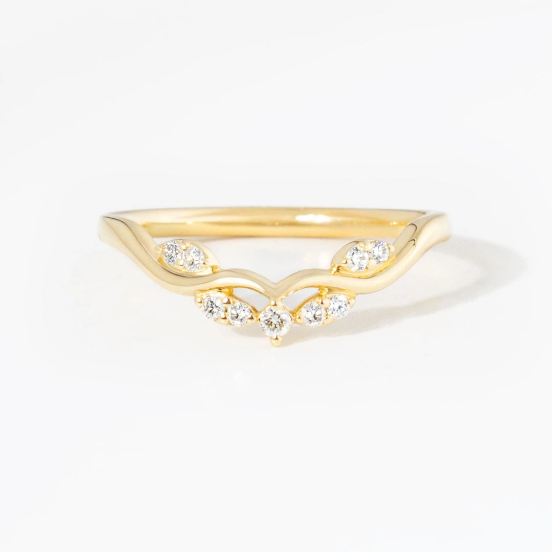 Curved 925 Sterling Silver Round Cut Wedding Ring