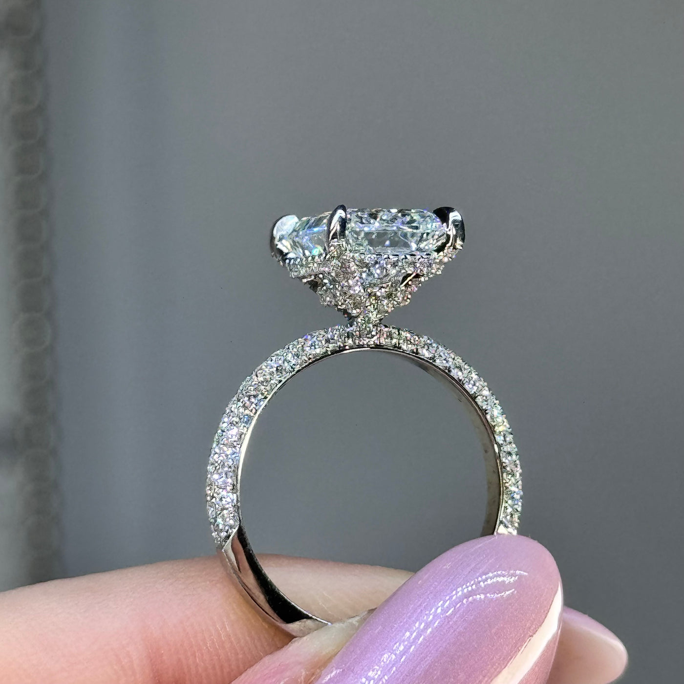 Solarii New Arrived 4.0ct Radiant Cut Engagement Ring