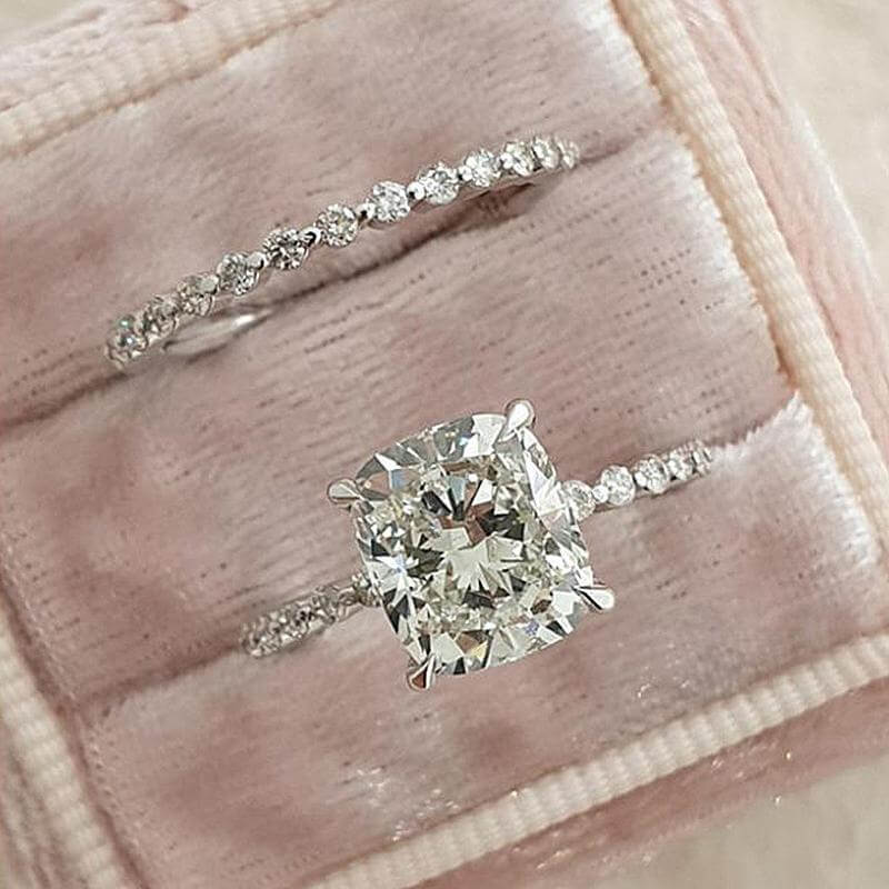 Exquisite 2.0ct Cushion Cut Wedding Ring Set In Sterling Silver