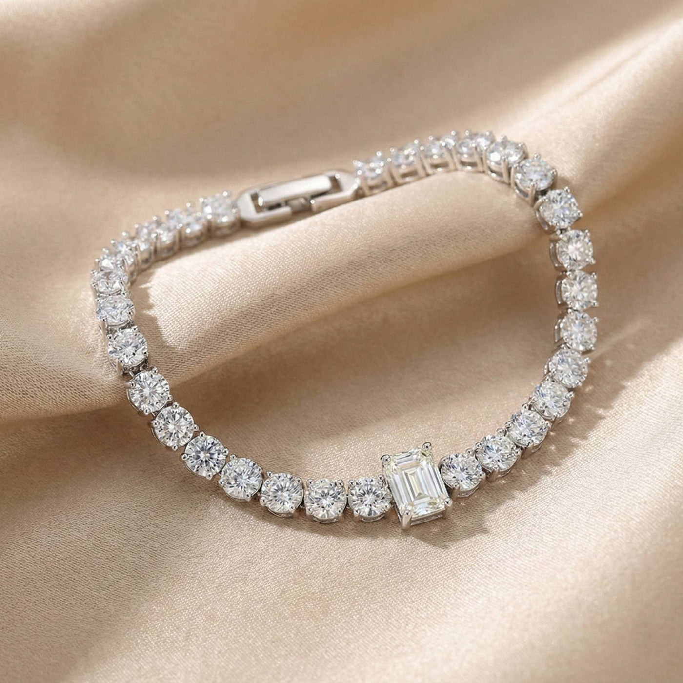 Gorgeous Emerald Cut Bracelet For Women In Sterling Silver