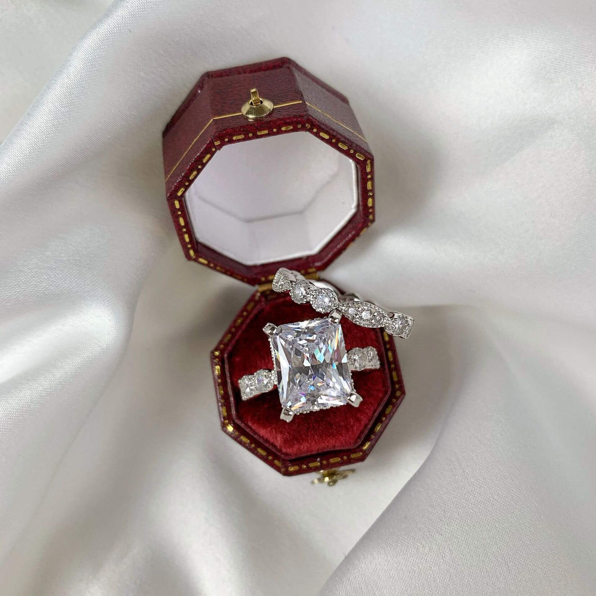 Luxury Halo Radiant Cut 925 Sterling Silver Wedding Ring Set