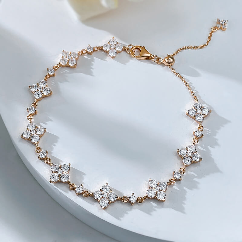 Round Cut Star Design Bracelet in Sterling Sliver
