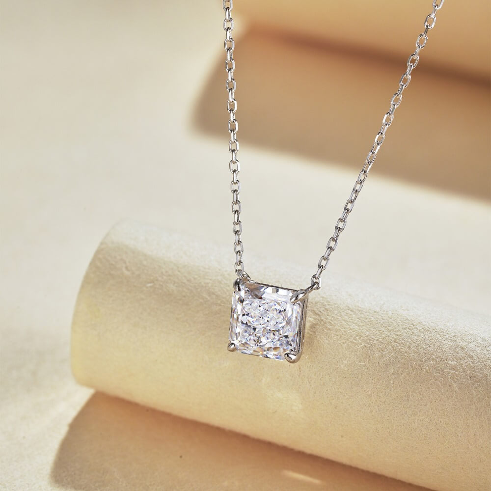 Princess Cut Pendant Necklace in 925 Sterling Silver
