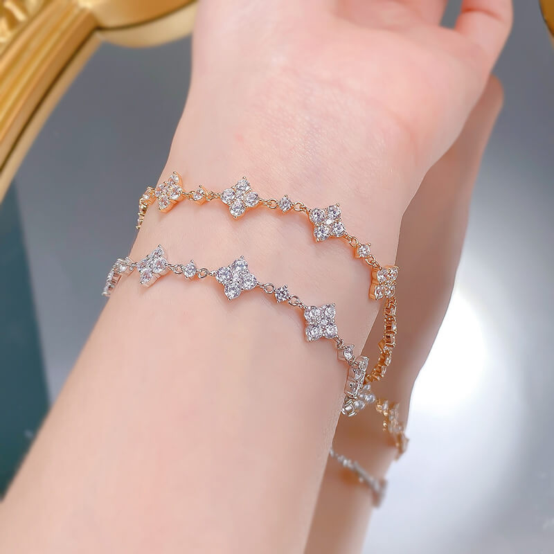 Round Cut Star Design Bracelet in Sterling Sliver