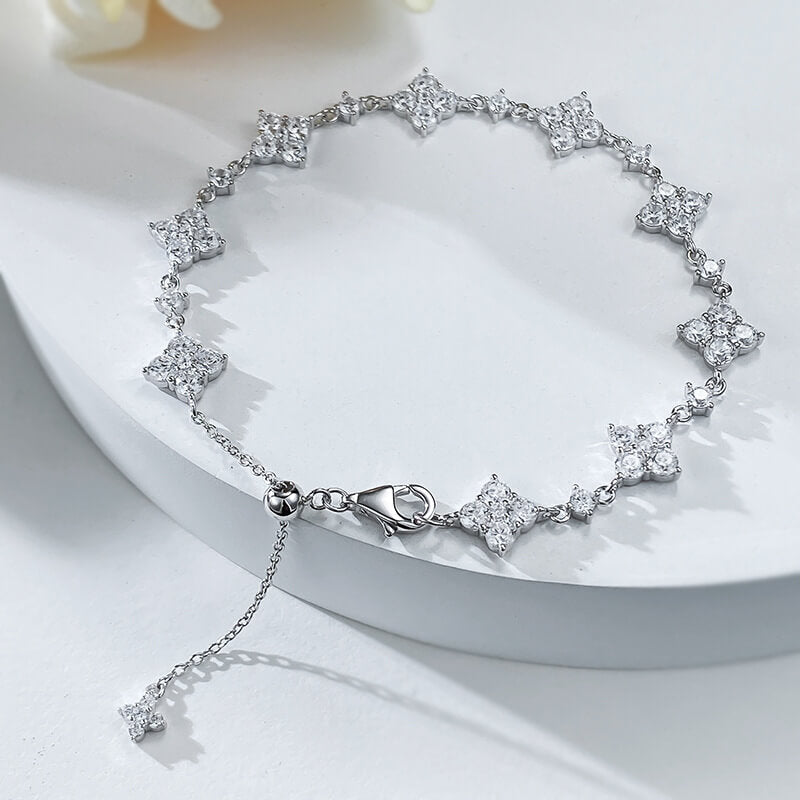 Round Cut Star Design Bracelet in Sterling Sliver