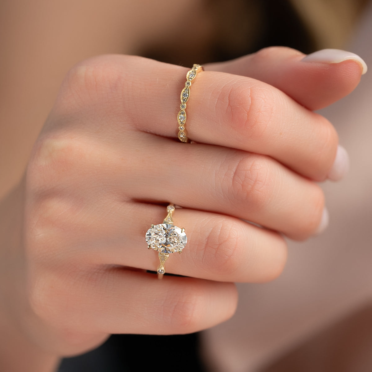 Chic Solarii Moissanite 2.0ct Oval Cut 925 Sterling Silver Side Stone Engagement Ring