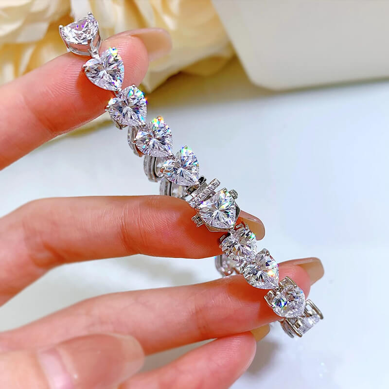 Gleaming Heart Cut Bracelet for Women In Sterling Silver