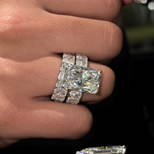 Luxurious 8.0ct Radiant Cut Gemstone Statement Ring Set