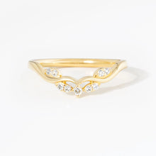 Curved 925 Sterling Silver Round Cut Wedding Ring
