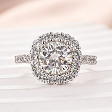 Elegant Solarii Moissanite 2.0ct Round Cut 925 Sterling Silver Halo Design Engagement Ring