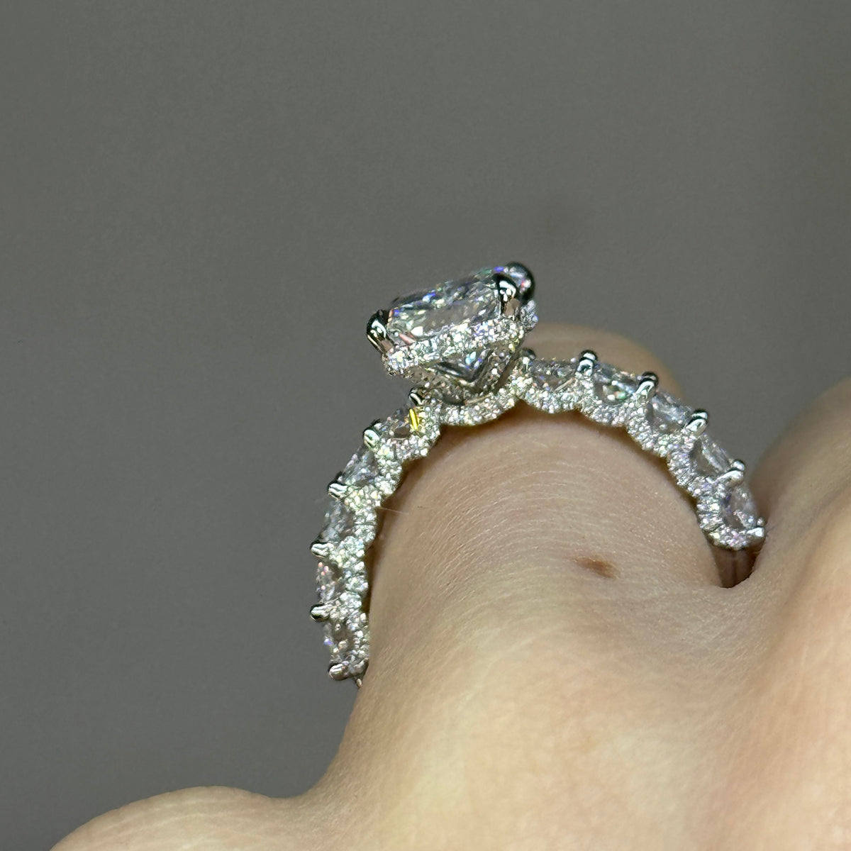 Solarii New Arrived 3.0ct Radiant Cut Engagement Ring