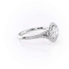 Effervescent Solarii Moissanite 2.0ct Round Cut 925 Sterling Silver Halo Design Engagement Ring