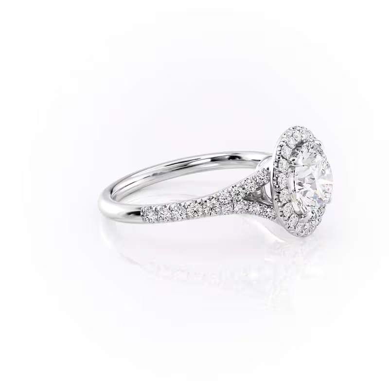 Effervescent Solarii Moissanite 2.0ct Round Cut 925 Sterling Silver Halo Design Engagement Ring