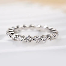 Graceful 925 Sterling Silver Round Cut Wedding Ring