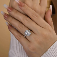 Gorgeous Oval Cut 2.3ct Halo Design Engagement Ring In Sterling Silver