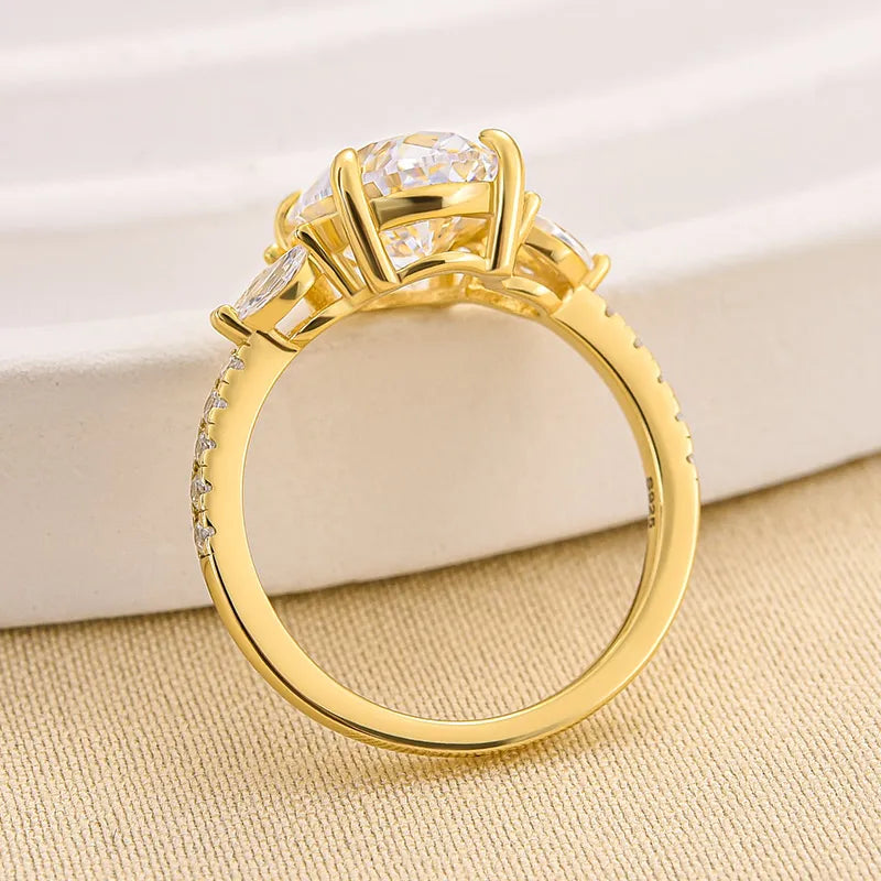 Solarii New Arrived 4.0ct Oval Cut Three Stones Engagement Ring