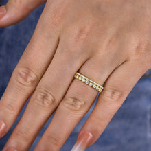 Opulent 925 Sterling Silver Round Cut Wedding Ring