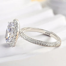 Gorgeous Oval Cut 2.3ct Halo Design Engagement Ring In Sterling Silver