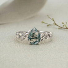 Botanical Moss Agate 1.5ct Pear Cut Leafy Vine Engagement Ring