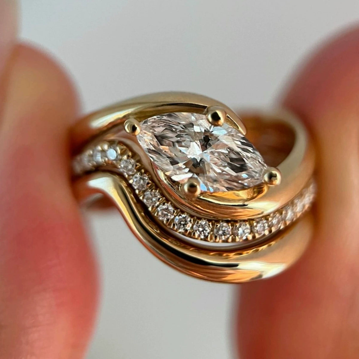 Gorgeou Marquise Cut 1.0ct 3PC Ring Set In Sterling Silver