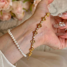 Ornate Round Cut Women's Bracelet
