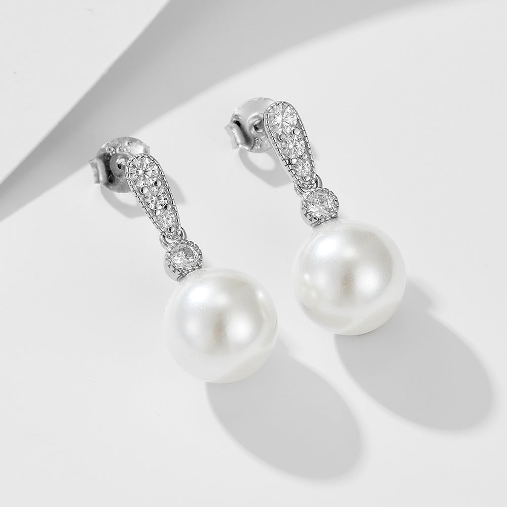 Sparkling Pearl Earrings In Sterling Silver For Woman