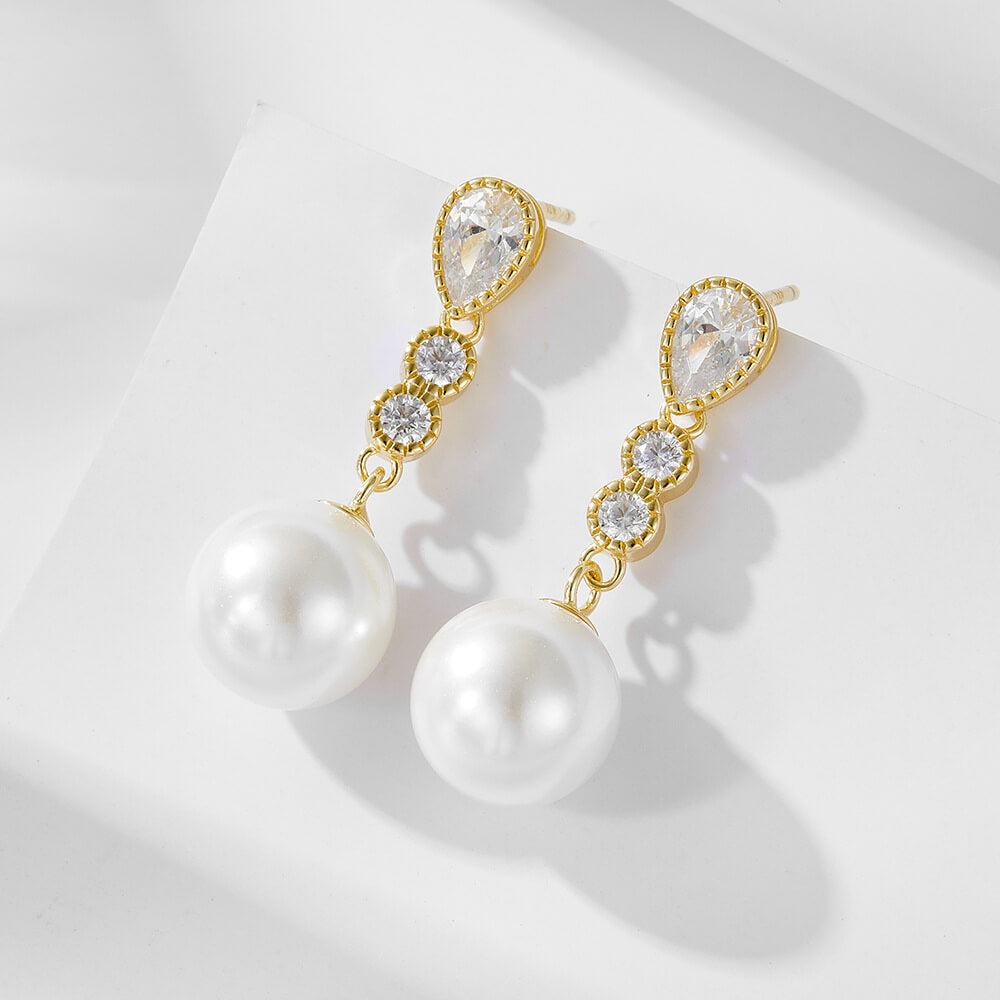 Chic Pearl Earrings In Sterling Silver For Woman