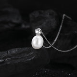 Elegant Pearl Necklace In Sterling Silver For Woman