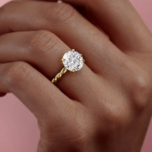 Shapely Solarii Moissanite 2.0ct Round Cut 925 Sterling Silver Twist Design Engagement Ring