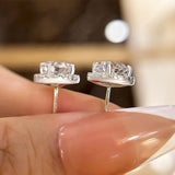 Chic Halo Round Cut Women's Stud Earrings In Sterling Sliver