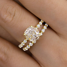 Exquisite 2.0ct Cushion Cut  Wedding Ring Set In Sterling Silver