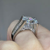 Solarii New Arrived 5.0ct Oval Cut Engagement Ring