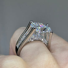 Solarii New Arrived 5.0ct Oval Cut Engagement Ring