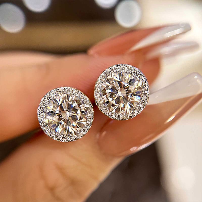 Chic Halo Round Cut Women's Stud Earrings In Sterling Sliver