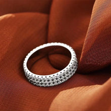 Tantalizing 925 Sterling Silver Round Cut Wedding Ring