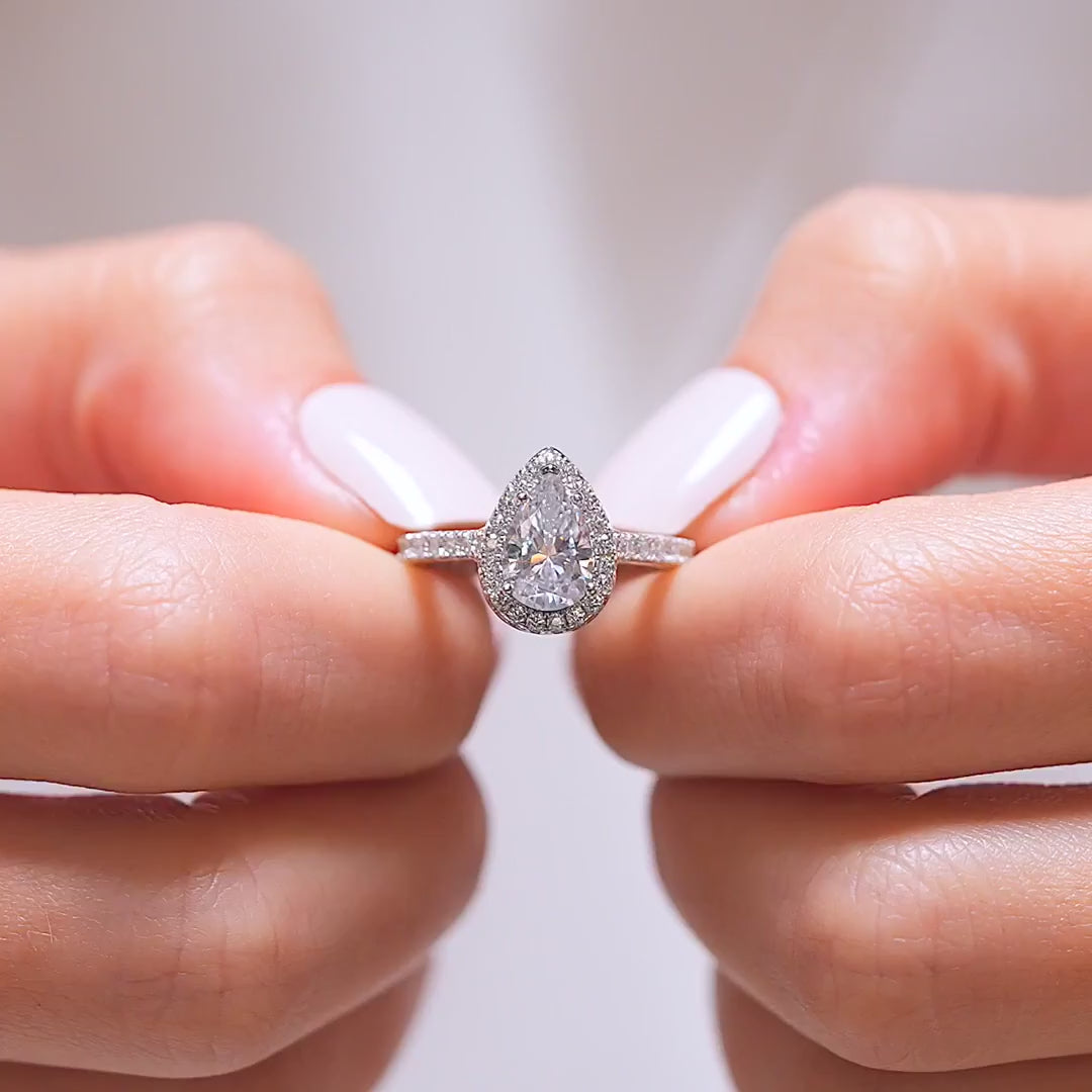 Timeless Pear Cut 1.5ct Pave 925 Sterling Silver Wedding Ring Set