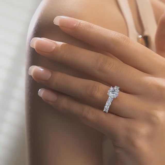 Sumptuous Solarii Moissanite 2.0ct Round Cut 925 Sterling Silver Pave Engagement Ring