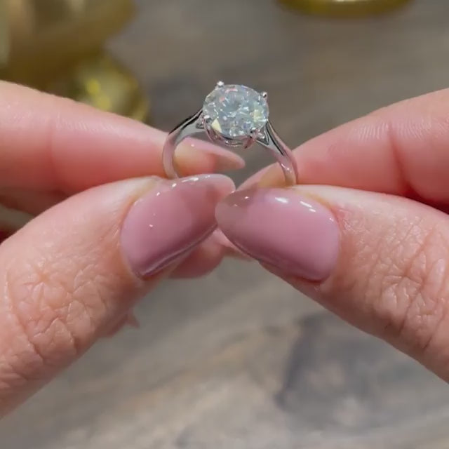Vivid Solarii Moissanite 2.5ct Round Cut 925 Sterling Silver Solitaire Engagement Ring