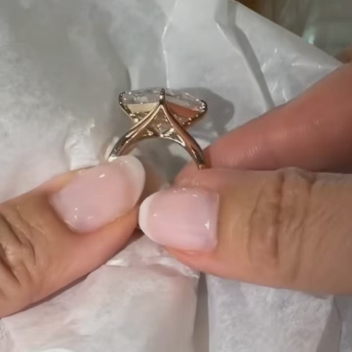 Statement 10.0ct Princess Cut Kite Set Solitaire Engagement Ring