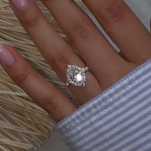 Magnificent Halo Oval Cut 3.0ct Engagement Ring In Sterling Silver