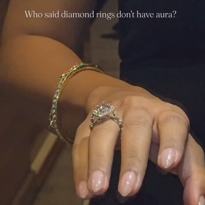 Moonlit-inspired Halo Design Pear Cut 5.0ct Engagement Ring In Sterling Silver