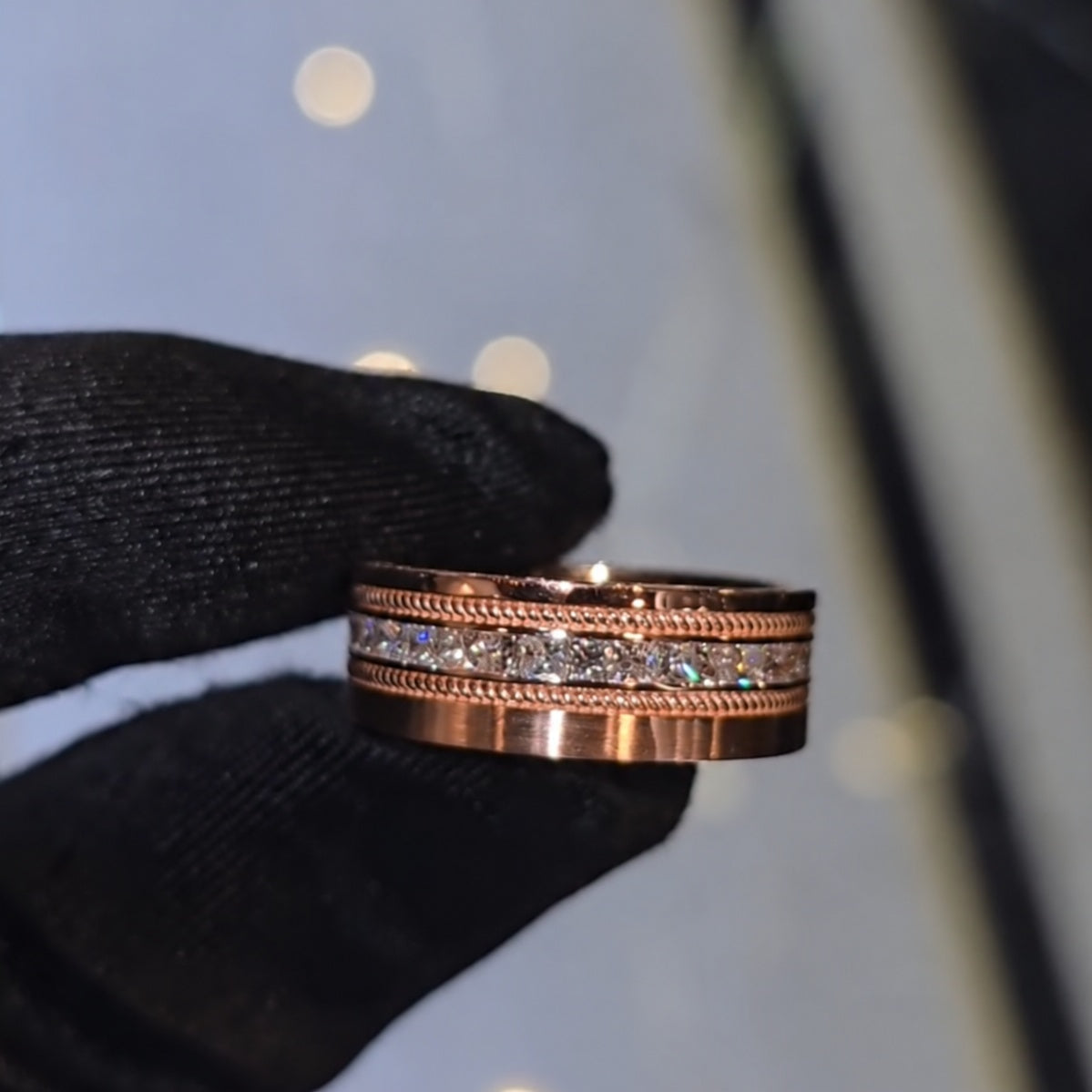 Men's Vintage Rope and Channel Set Wide Band with Hidden Side Pavé