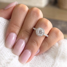 Elegant 925 Sterling Silver Halo 1.5ct Round Cut Wedding Ring Set
