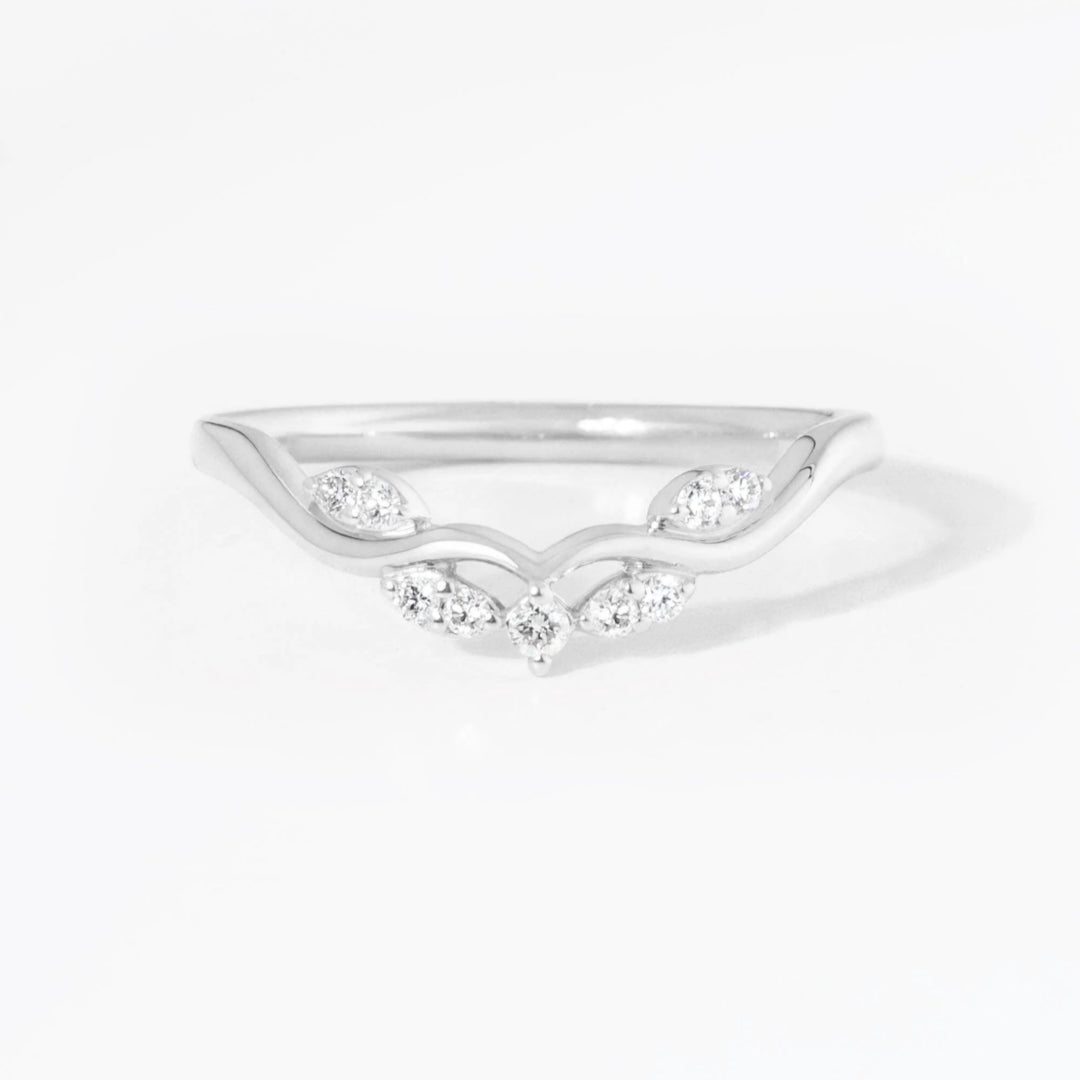 Curved 925 Sterling Silver Round Cut Wedding Ring