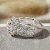 Sumptuous Halo Design Round Cut 4.0ct Engagement Ring In Sterling Silver