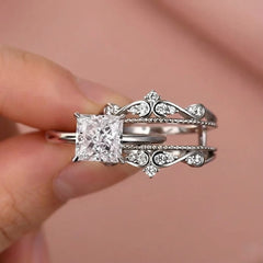 Solarii Noble Crown Design Princess Cut Insert Wedding Ring Set