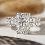 Solarii New Arrived 4.0ct Radiant Cut Engagement Ring