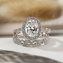 Vintage Oval Cut Women's Wedding Ring Set In Sterling Silver
